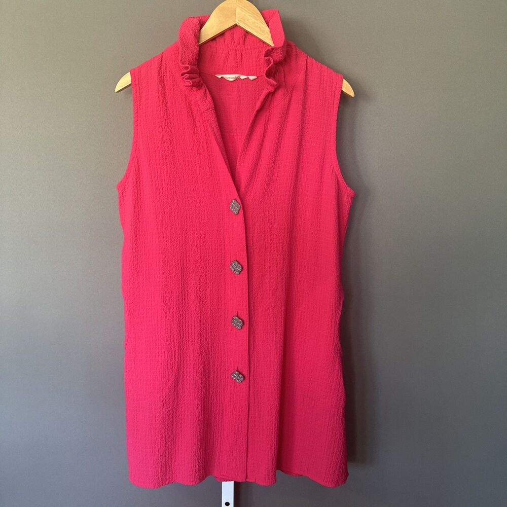 Soft Surroundings Top Size M Pink Button Detail Textured Travel Vacation Resort